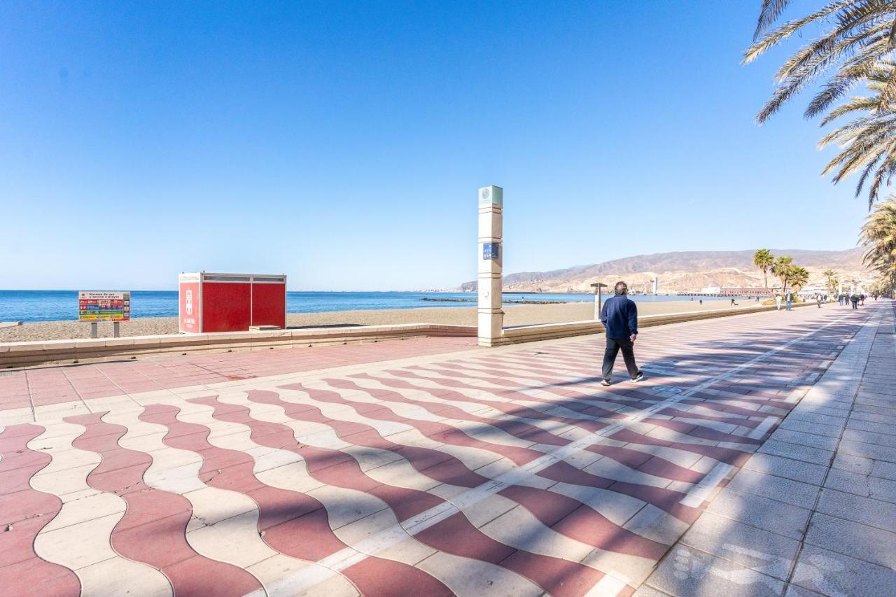 Expoholidays- Apartaments Paseo Maritimo Almería Esterno foto