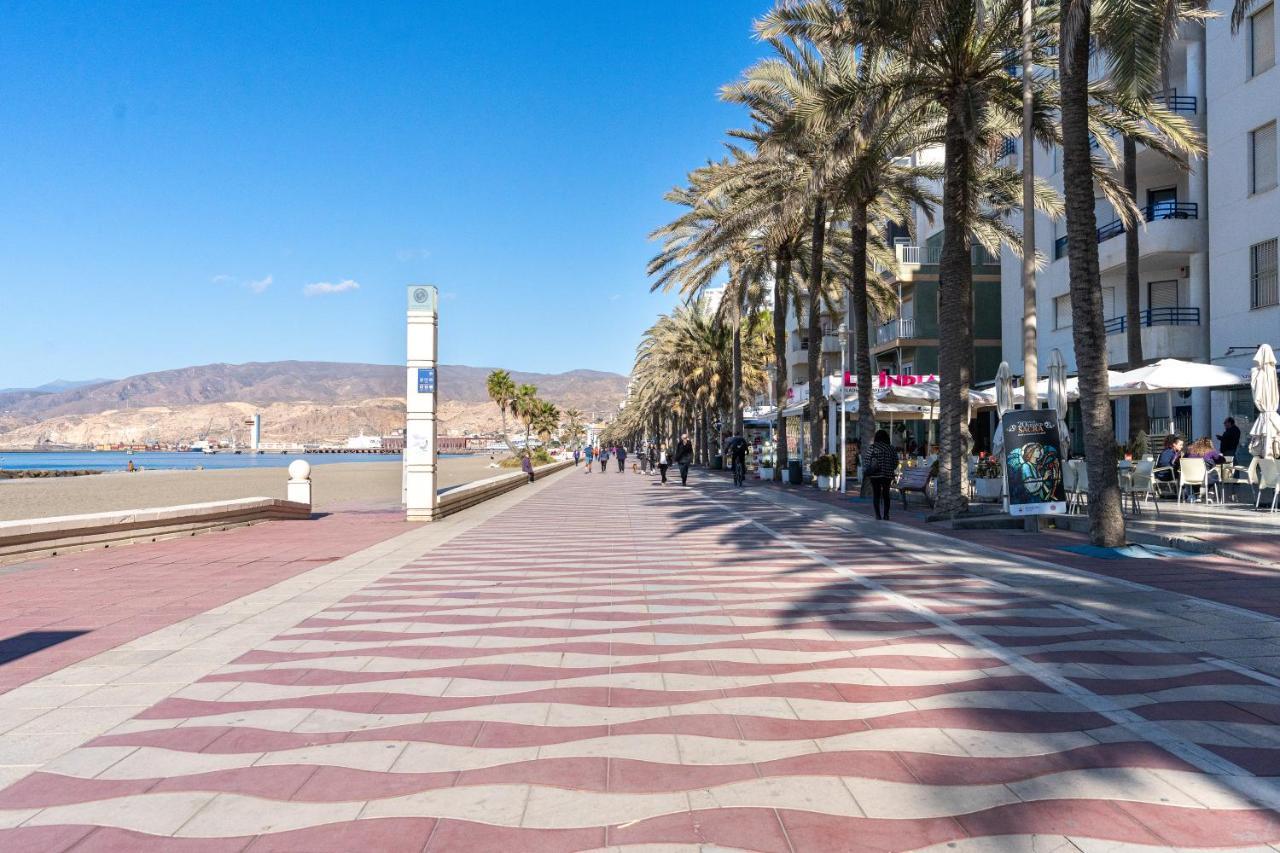Expoholidays- Apartaments Paseo Maritimo Almería Esterno foto