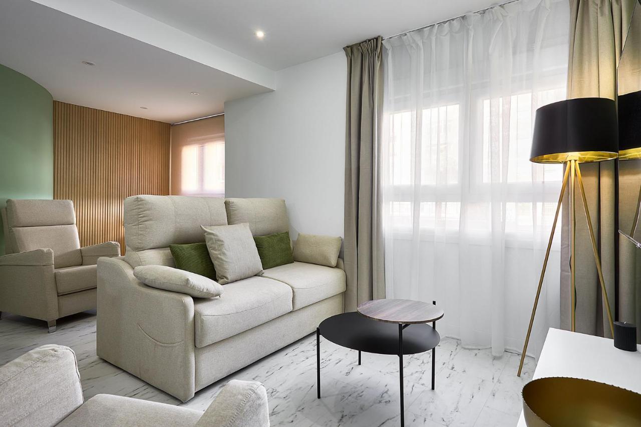 Expoholidays- Apartaments Paseo Maritimo Almería Esterno foto