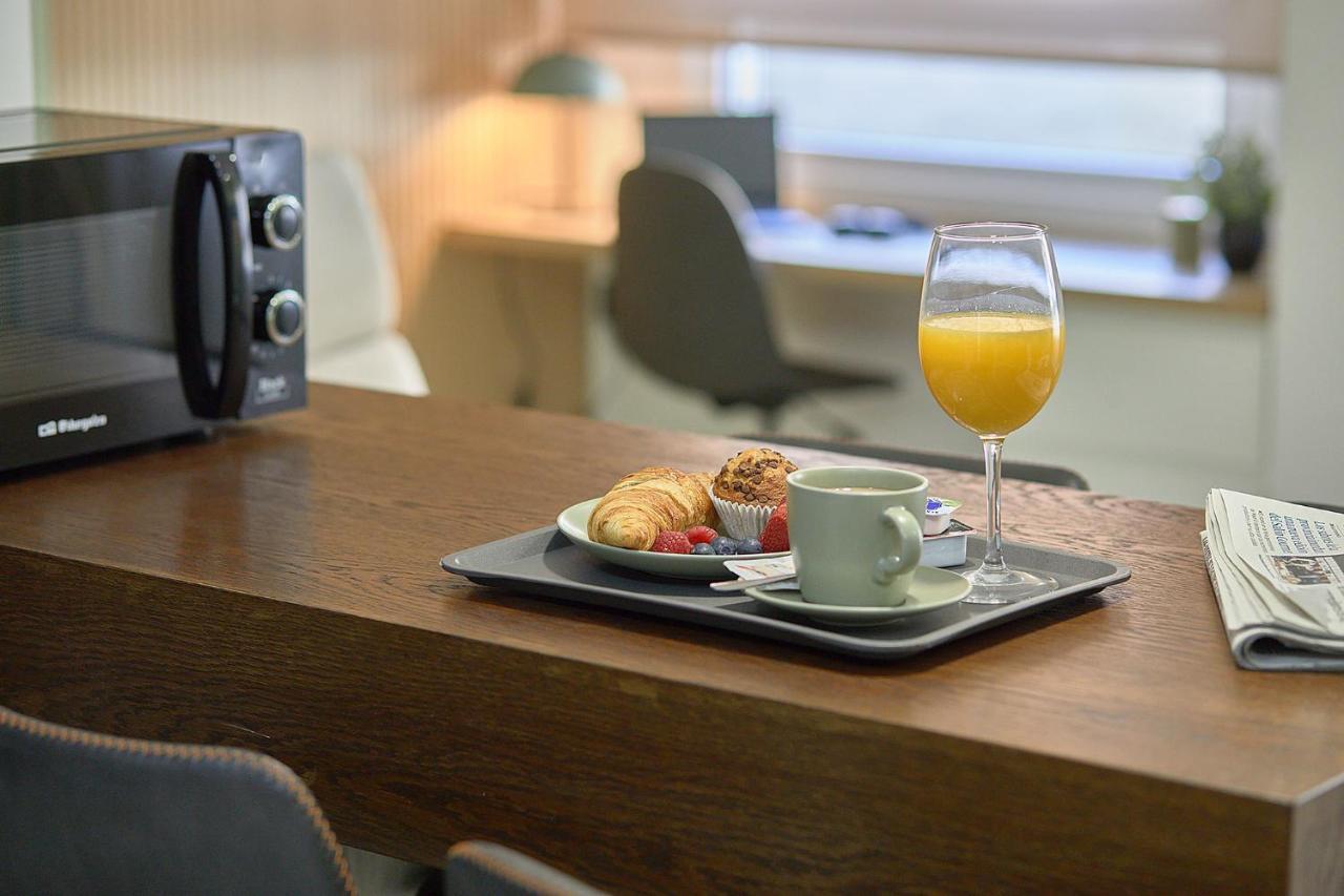 Expoholidays- Apartaments Paseo Maritimo Almería Esterno foto